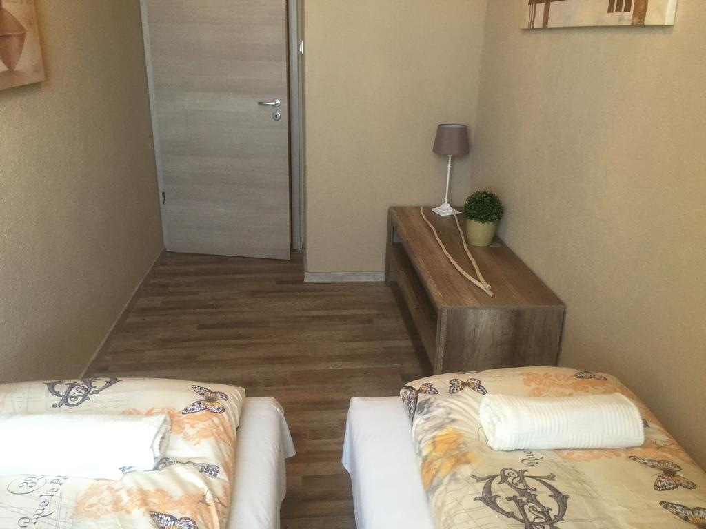 Belvarosi Deluxe Apartman Baja Exterior photo